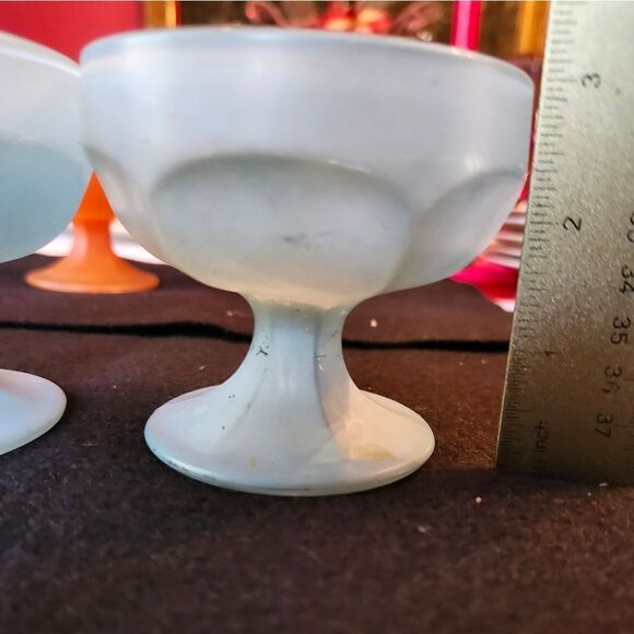 Vintage VG Set of 4 Frosted Depression Glass Compote Dishes 2 Aqua/2 Orange 3" - Picture 4 of 6